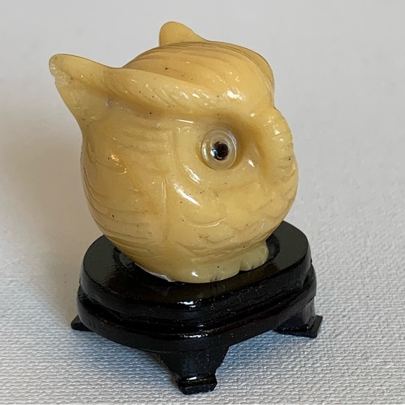 Vintage Yellow Jasper Owl Carving with Wood Stand Chubby Bird Mini Statue 1.4" - Picture 6 of 13